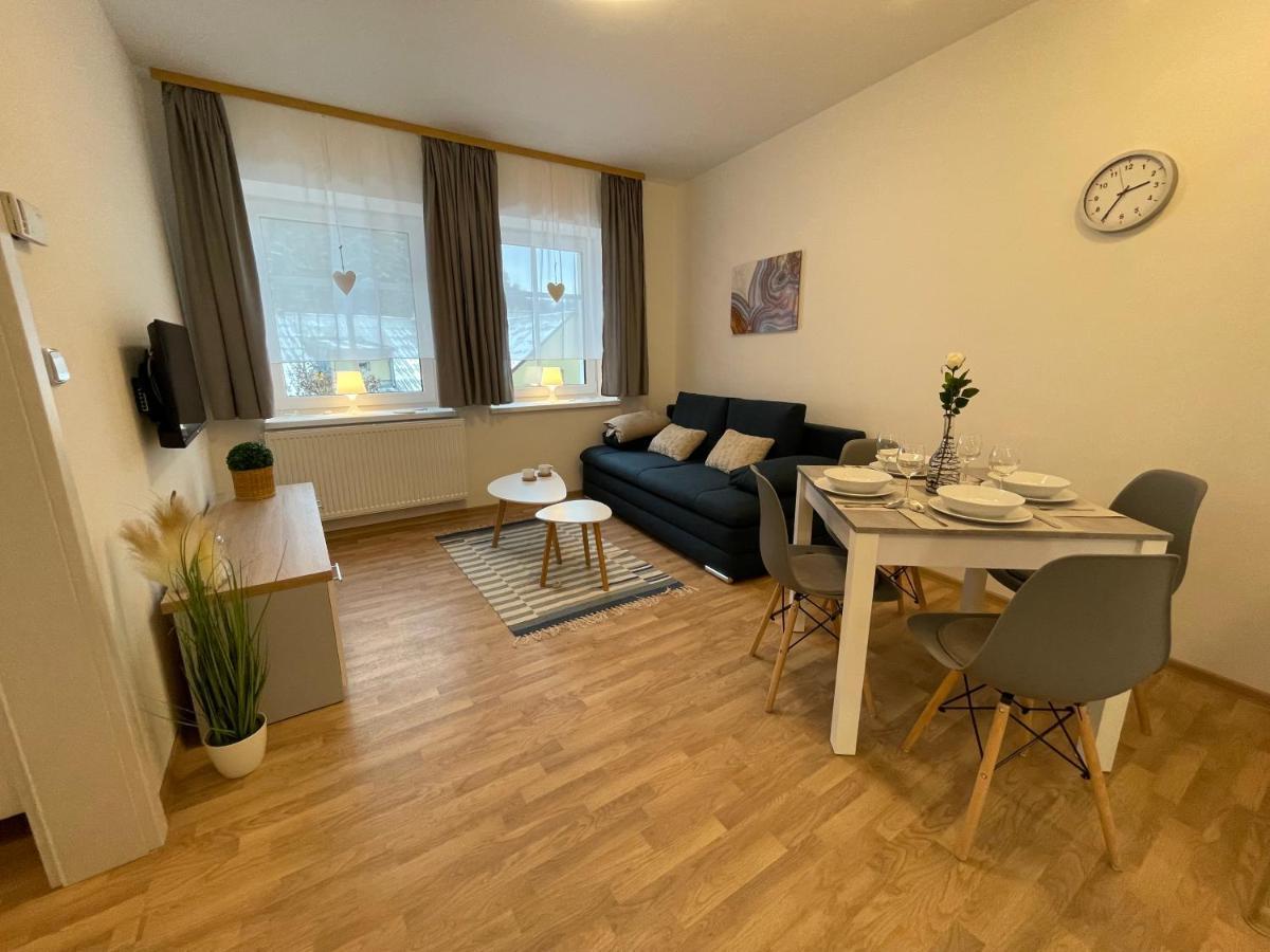 Apartmany Herc 亚希莫夫 外观 照片