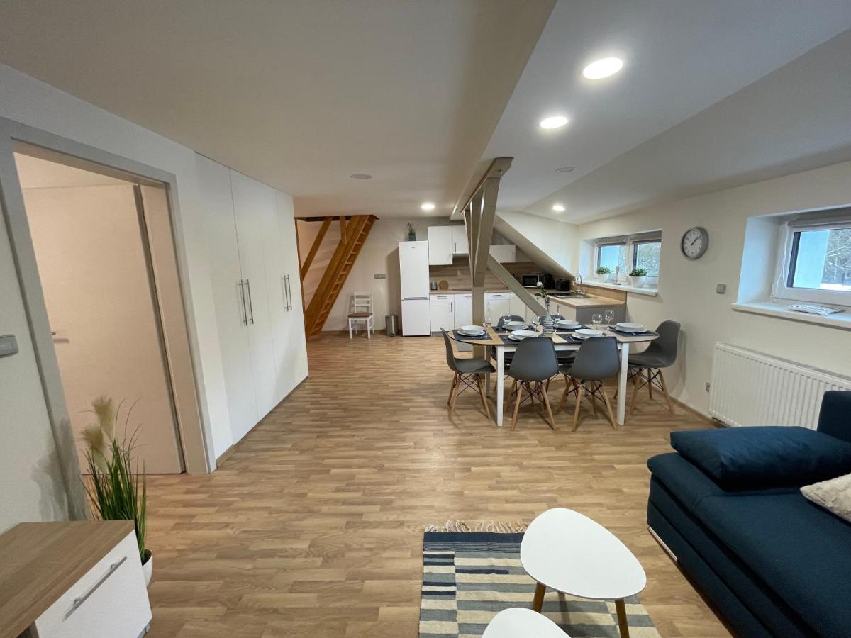 Apartmany Herc 亚希莫夫 外观 照片